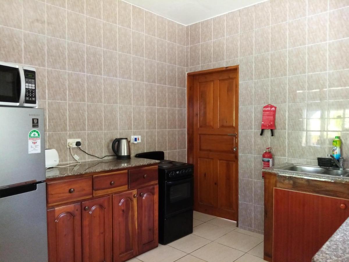 Roz A Mer - Beach Apartment Такамака Экстерьер фото